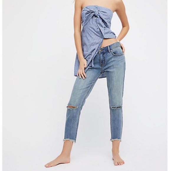 Free People Denim - Free People Distressed Raw Hem Cropped Jeans